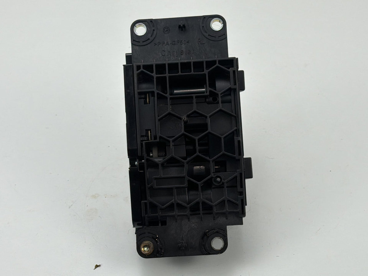 2014-2017 Maserati Quattroporte Gear Shifter Selector Box 670030360 OEM