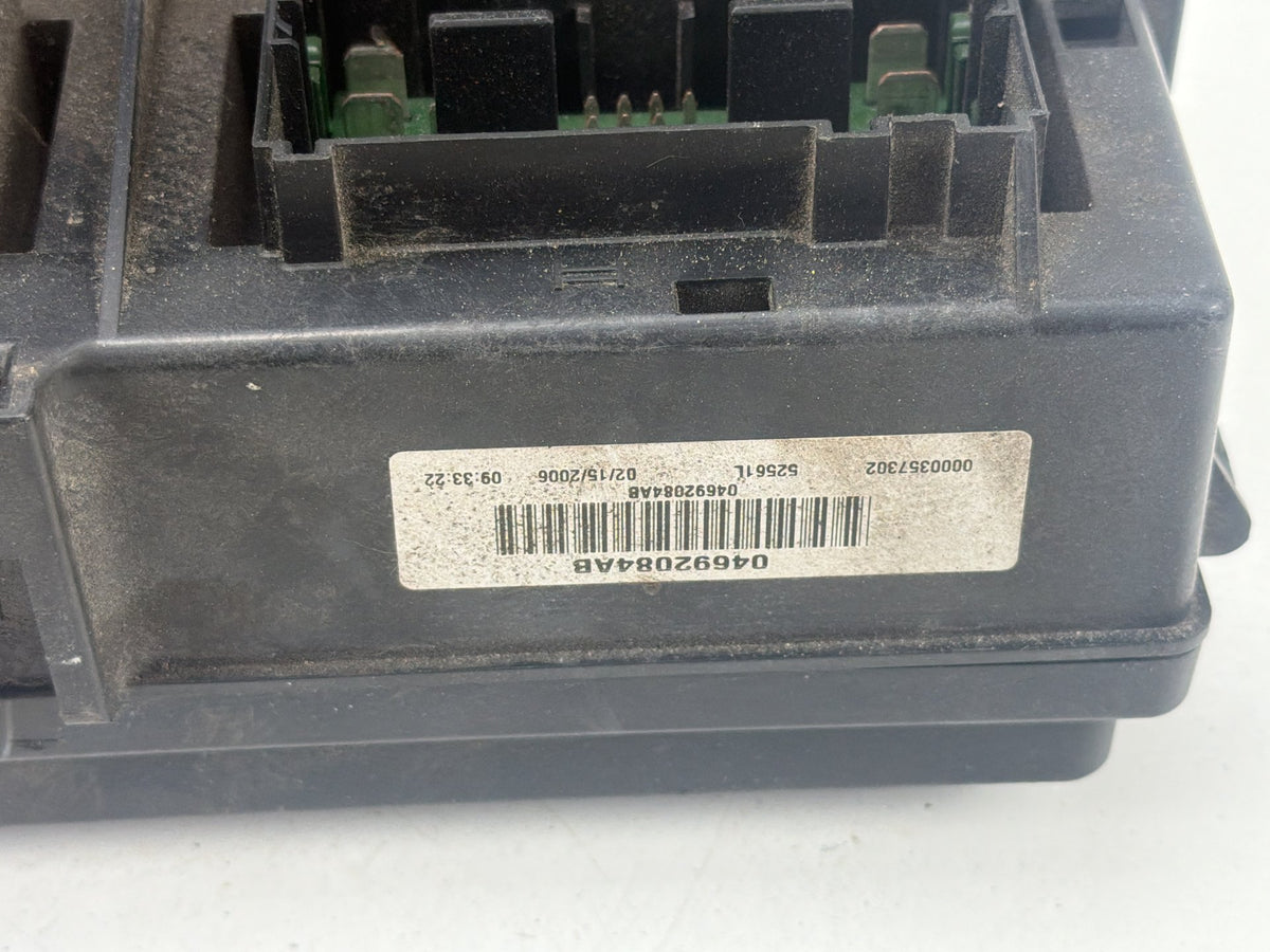 2005-2009 Jeep Commander Totally Integrated Power Module (TIPM) Fusebox OEM
