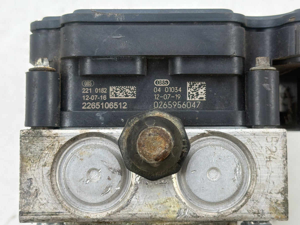 2013-2015 Ford Taurus Anti-lock Brake Abs Pump Module DG13-2C405-A OEM