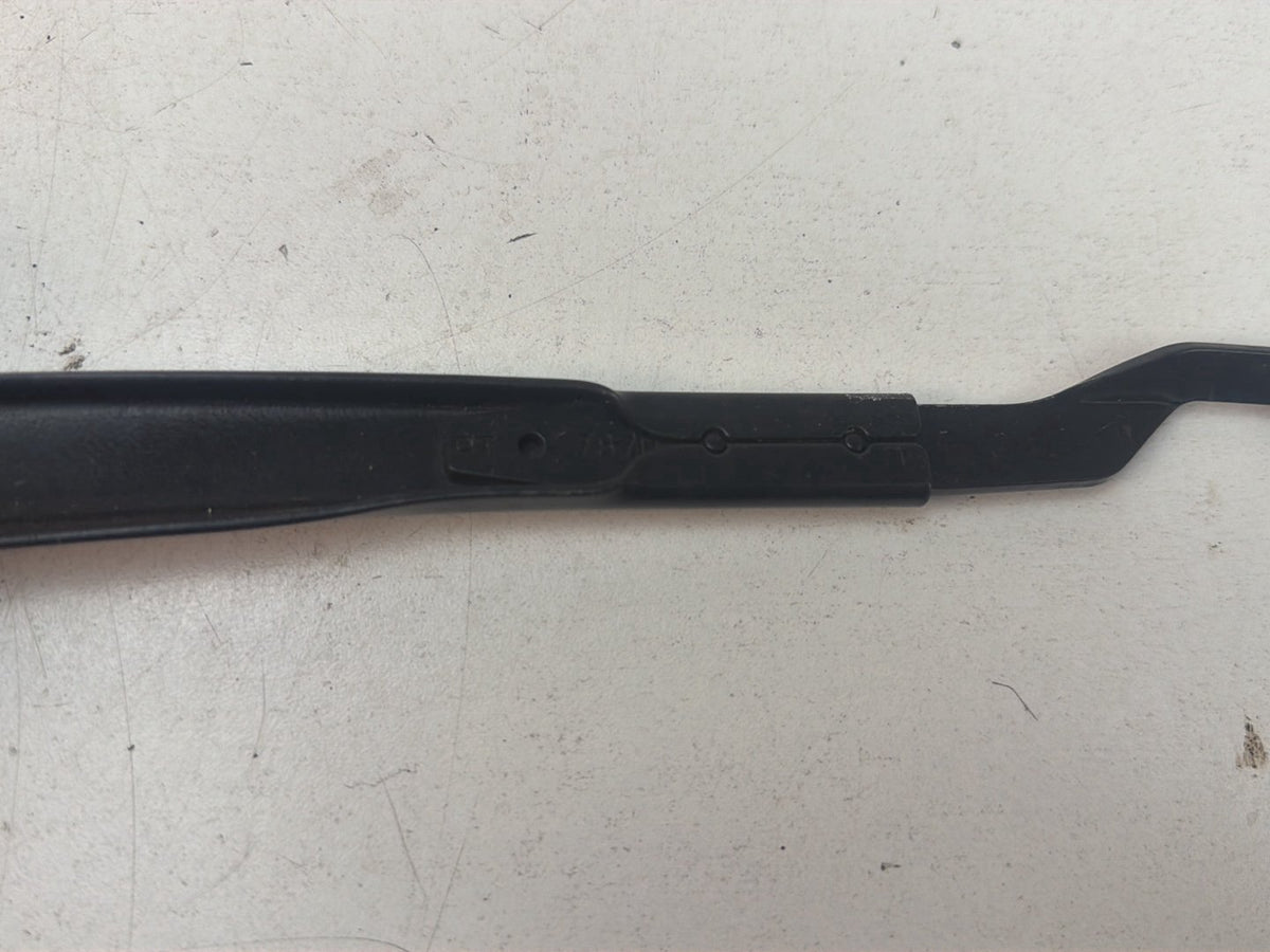 2015-2020 Toyota Sienna L30 Front Left/Right Windshield Wiper Arm Pair OEM