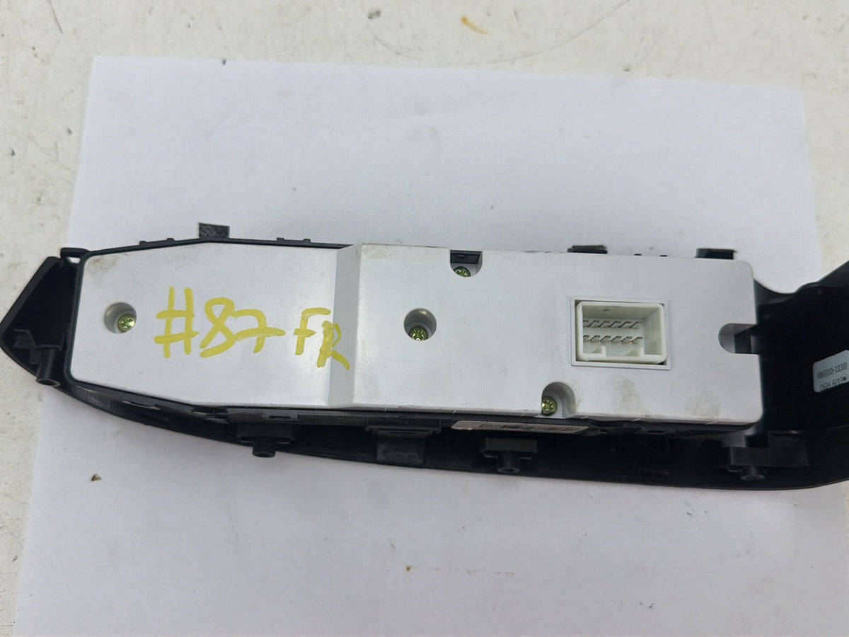 2016-2021 Kia Sedona - Right Front Door Power Window Switch 93575-A9001DGH OEM