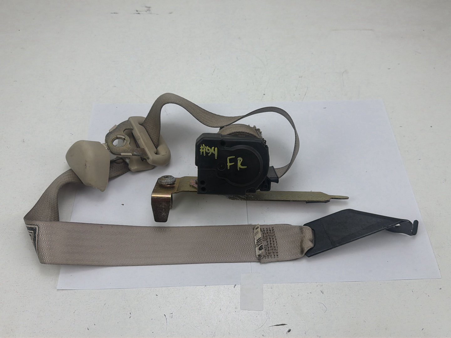 2003-2006 Lincoln Navigator Front Right Passenger Side Seat Belt Retractor OEM