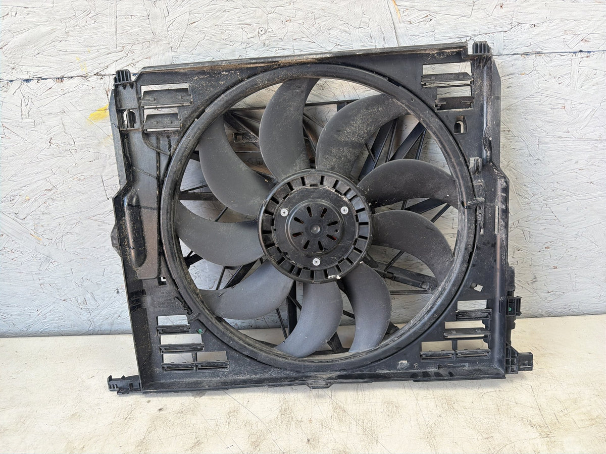 2010-2016 BMW 550i F10 4.4L Radiator Cooling Fan 8509743 OEM