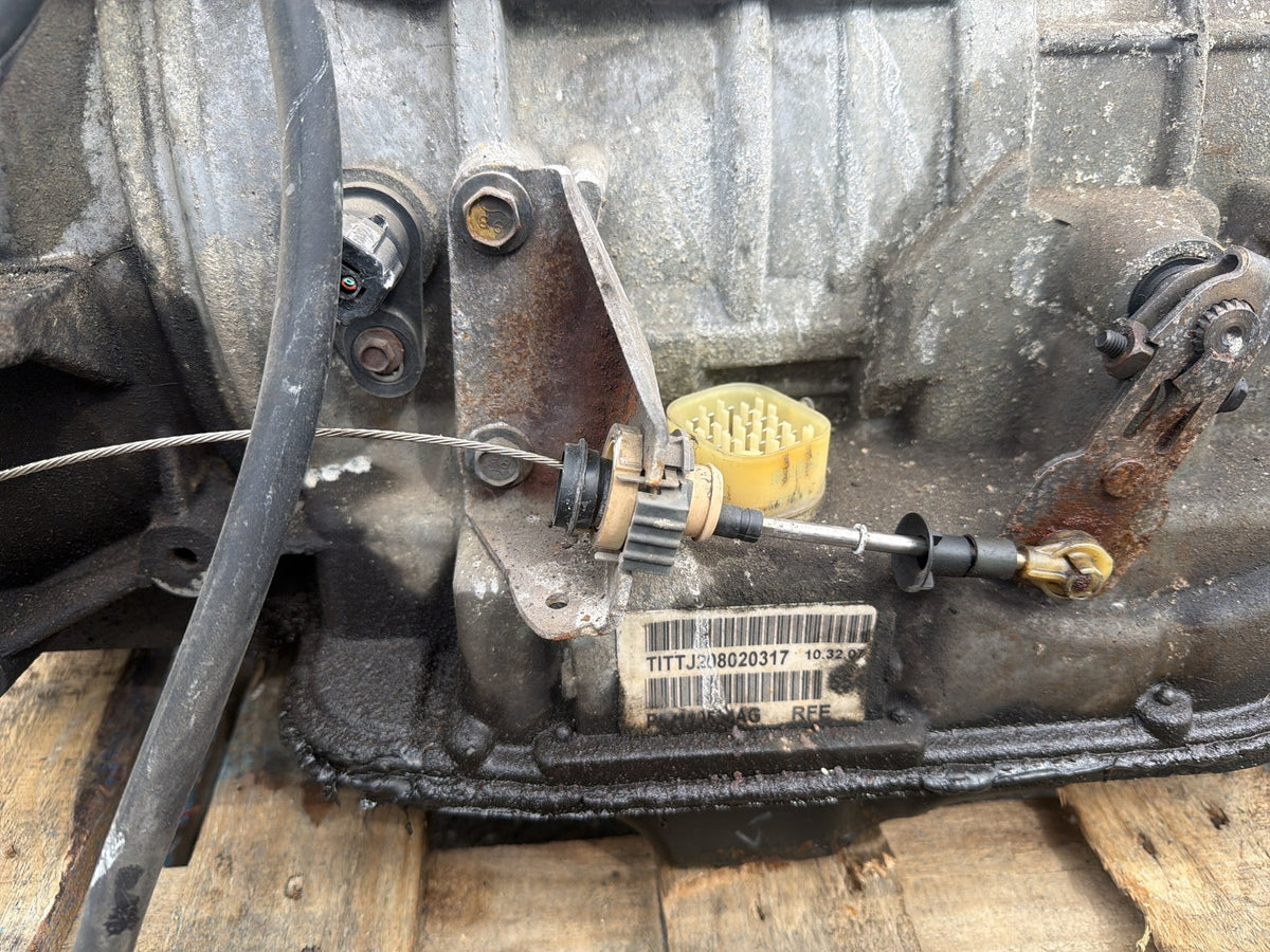 2011-2013 Jeep Grand Cherokee WK 5.7L V8 Automatic Transmission Assembly OEM