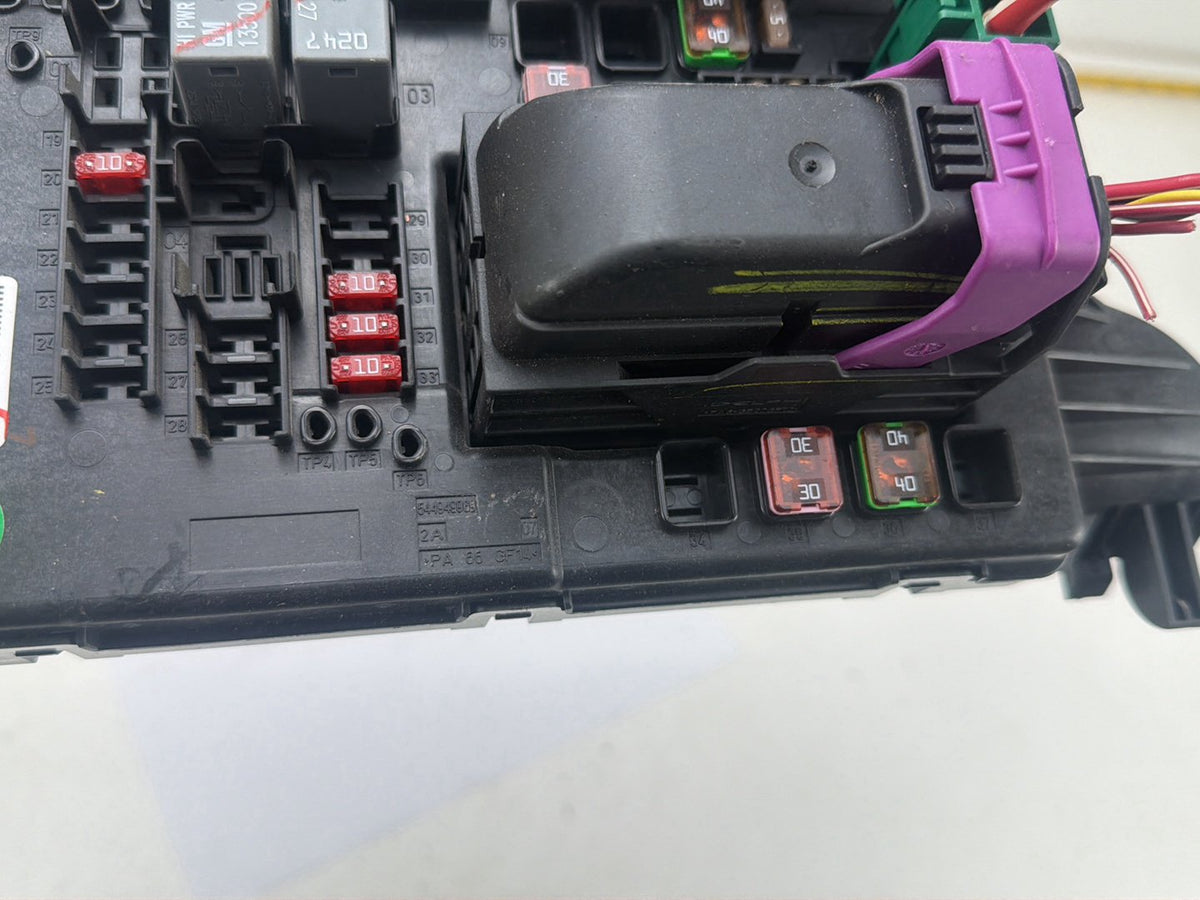 2010-2012 Buick LaCrosse Dash Body Control Module BCM Fuse Relay Box OEM