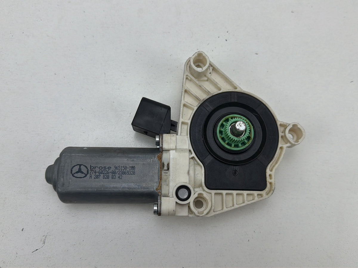 2010-2014 Mercedes-Benz E-Class-Left Rear Window Regulator Motor A2078200342 OEM