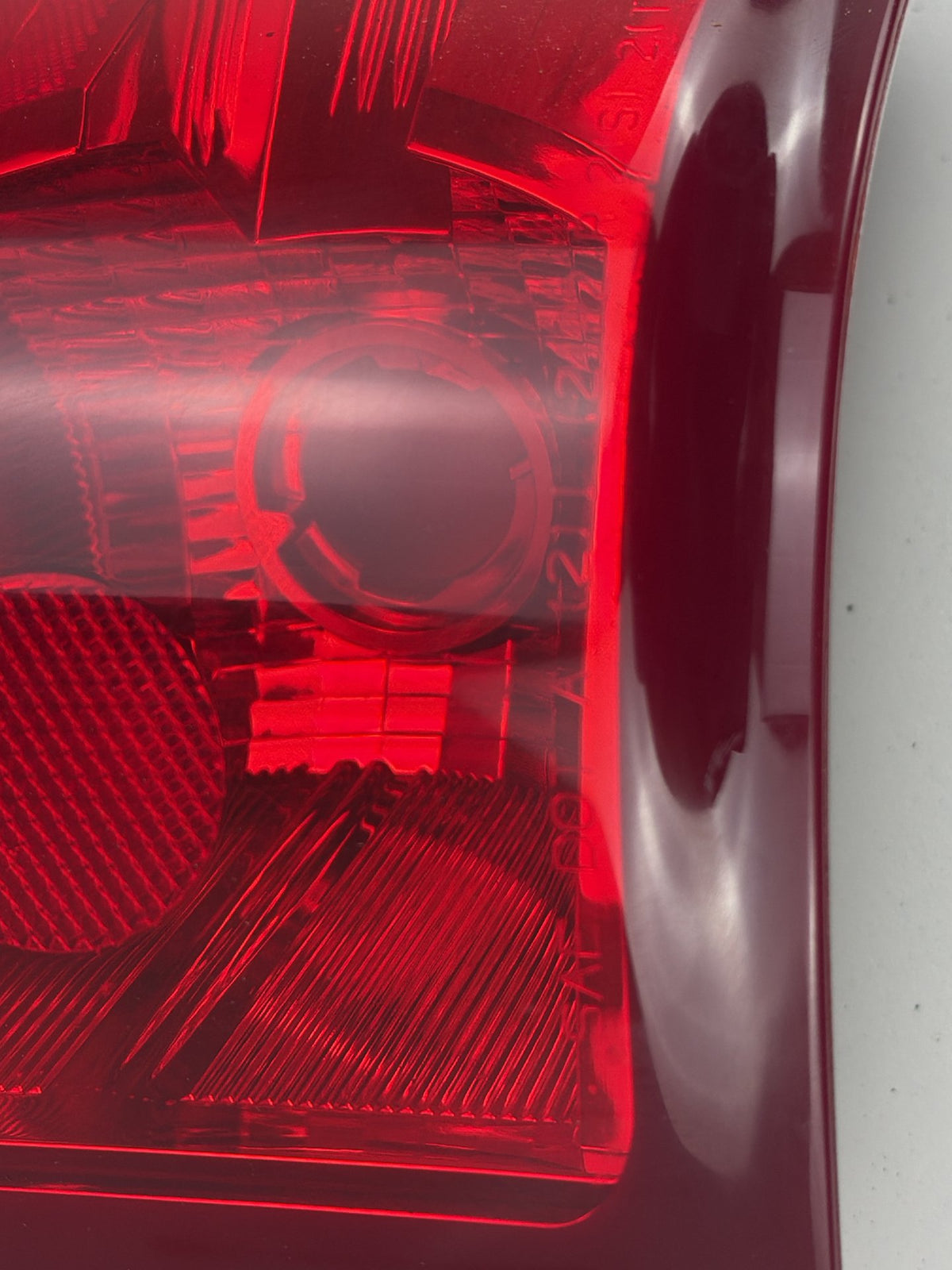 2007-2013 Chevrolet Silverado 1500 Right Passenger Side Tail Light 25958483 OEM