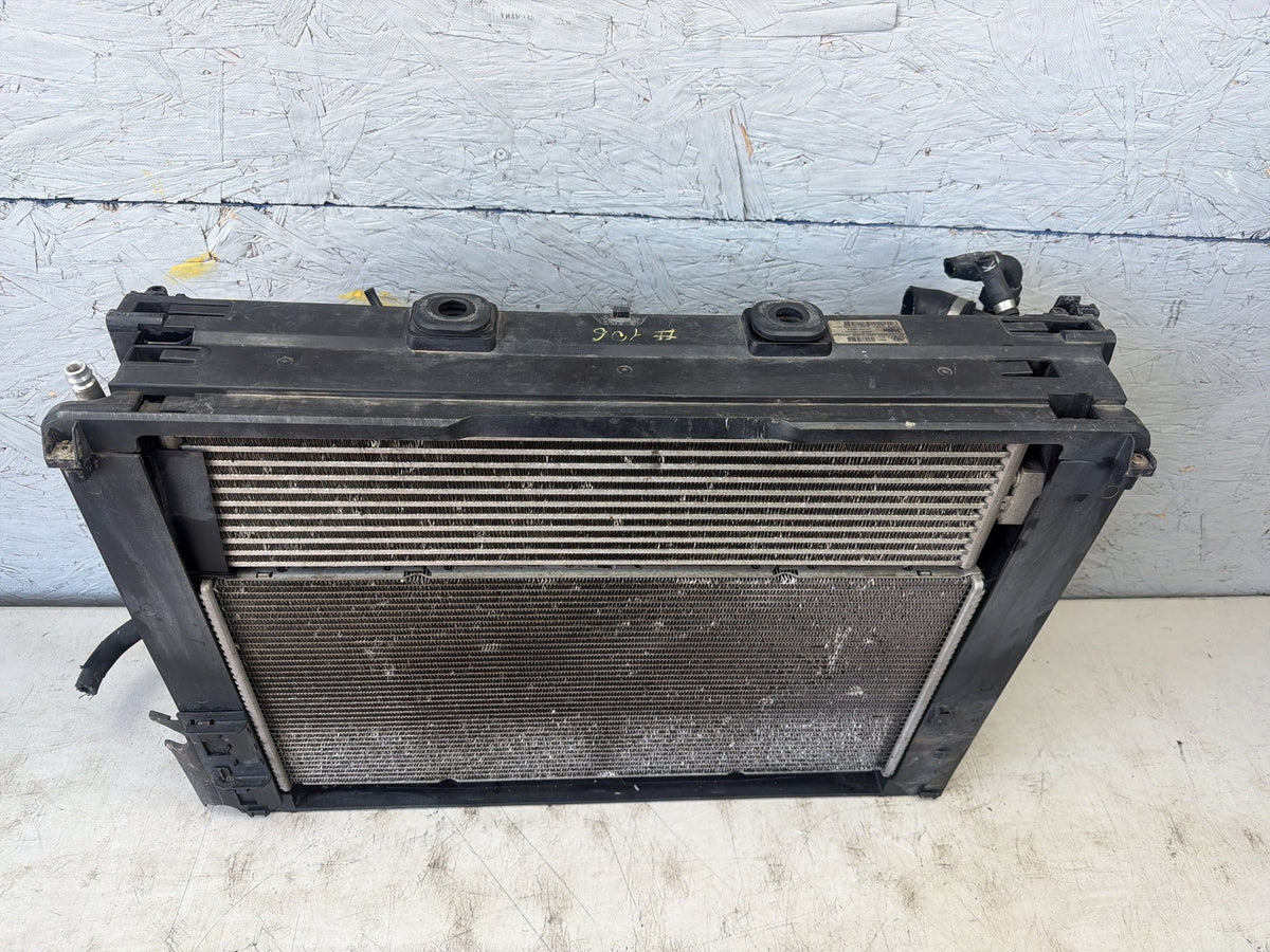 2011-2016 BMW 550i xDrive Front Engine Cooling Radiator 734024002A OEM