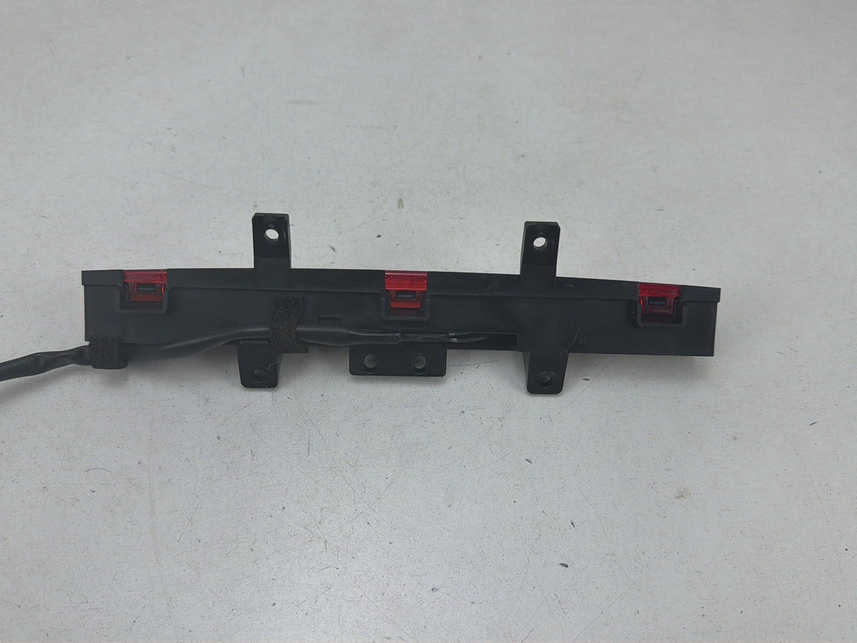 2008-2013 Infiniti G37 Rear High Mounted 3rd Third Brake Light Lamp OEM