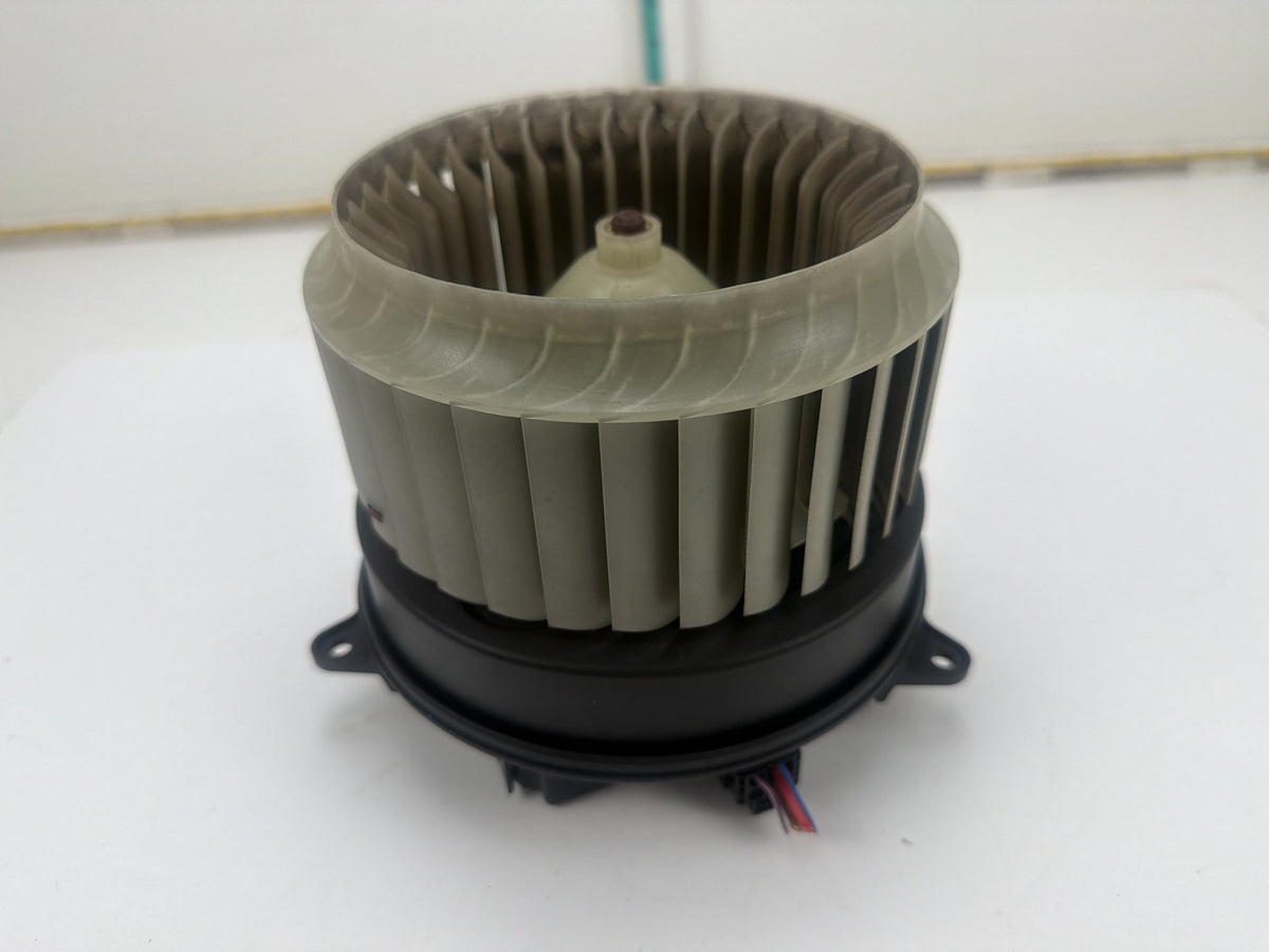 2012-2018 Audi A7 Quattro 4G - HVAC Heater Blower Motor 4H1820021B OEM