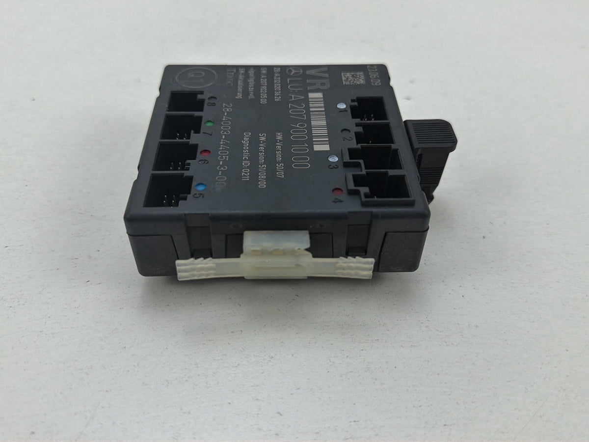 2010-2013 Mercedes-Benz E-Class-Front Right Door Control Module A2079001000 OEM