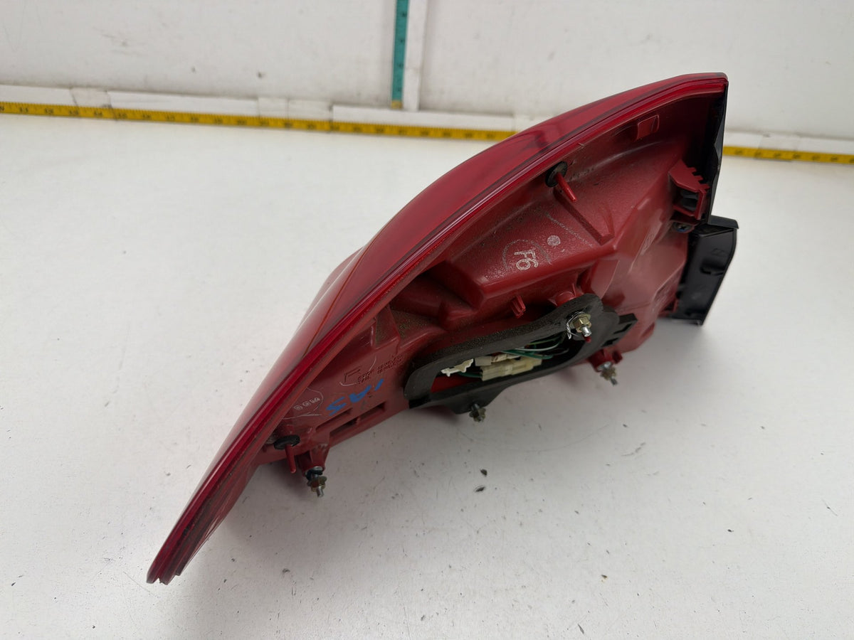 2005-2006 Infiniti G35 Passenger Right Side Tail Light 220-63790 OEM