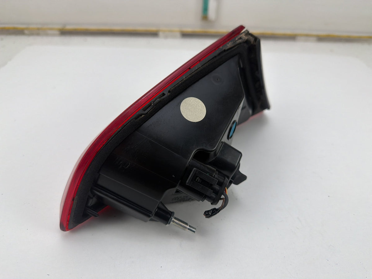 2014-2017 Maserati Ghibli Rear Right Trunk Lid Inner Tail Light 06700046630 OEM