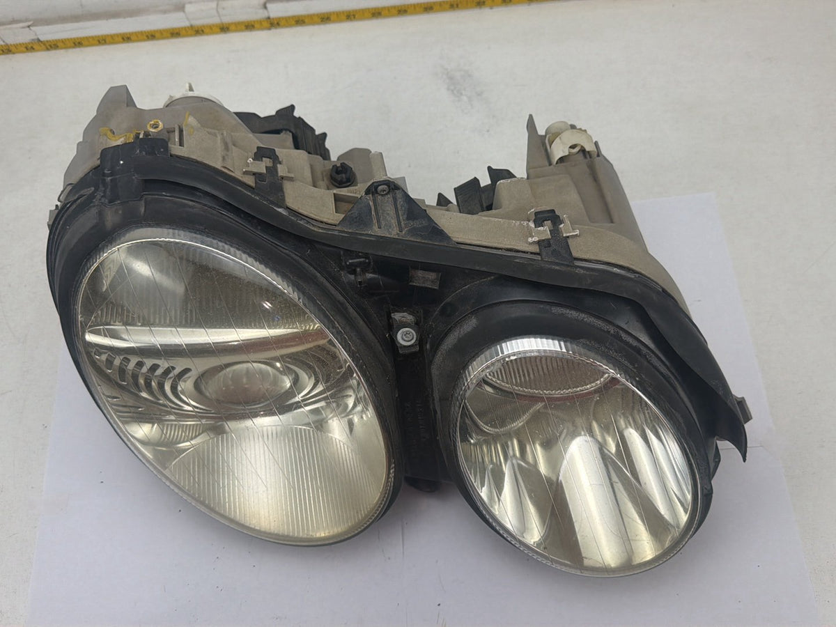 2003-2006 Mercedes CL-500Front Right Passenger Side Xenon HID Headlight OEM