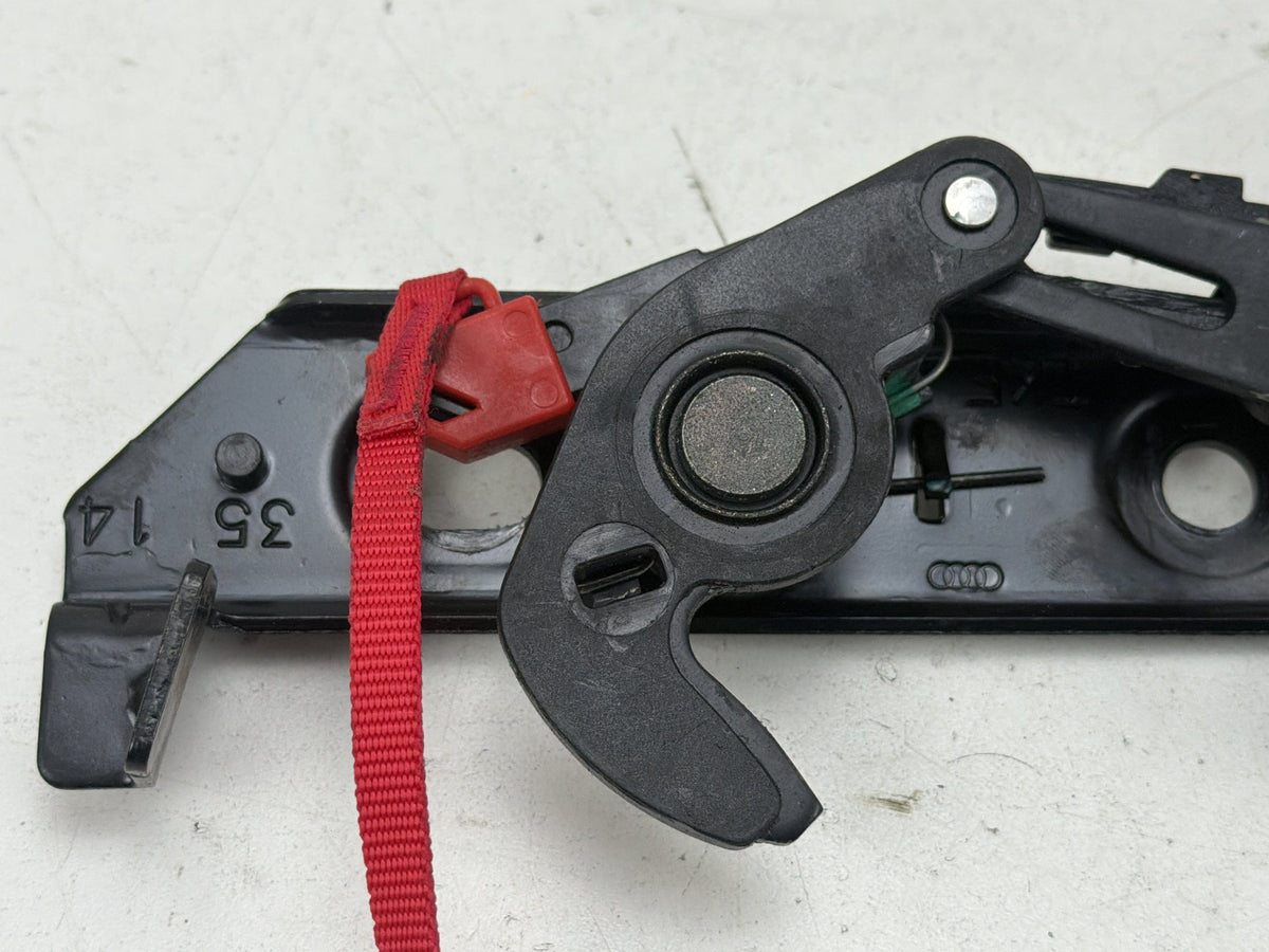 2015-2019 Audi A3 Convertible Top Stowage Compartment Latch Lock Actuator OEM