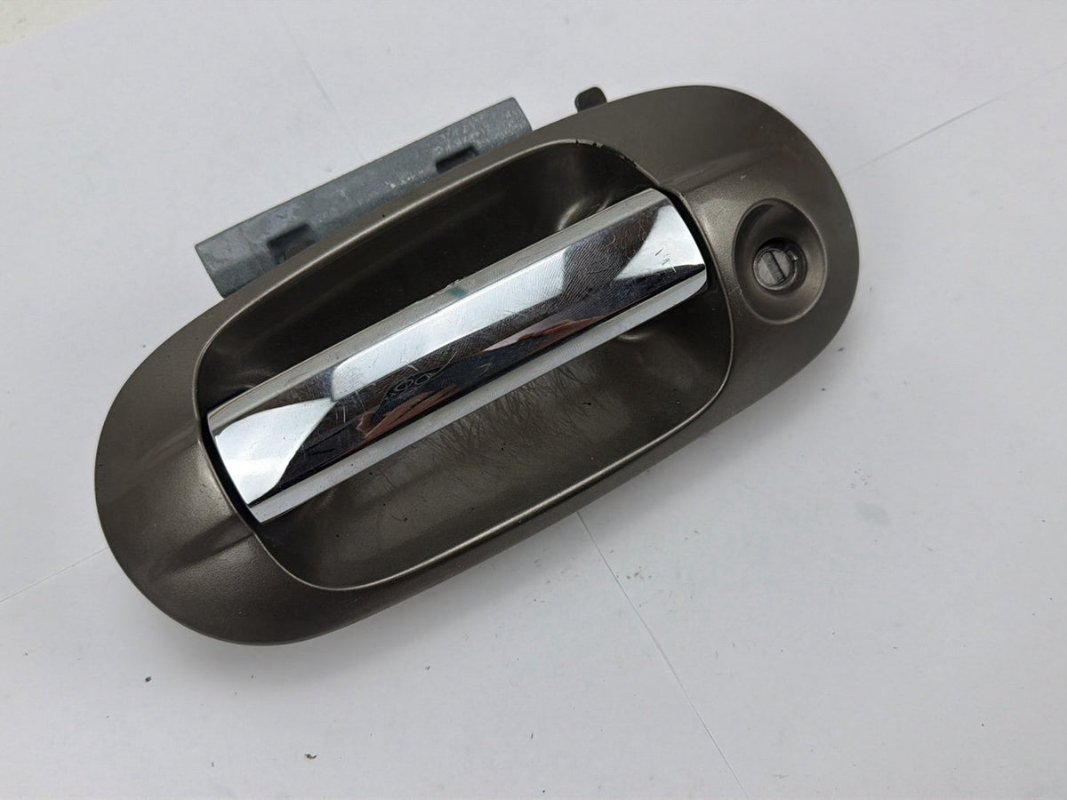 2003-2006 Lincoln Navigator Front Left Driver Side Exterior Door Handle OEM