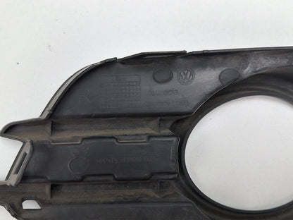 2013-2017 Volkswagen Tiguan Right Fog Light Cover 5N0-853-666 OEM
