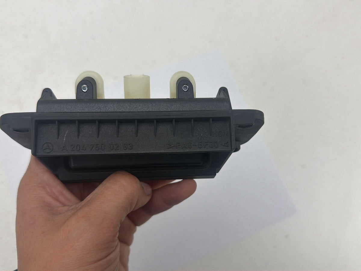 2010-2014 Mercedes-Benz C-Class C250 Rear Trunk Tailgate Lid Release Switch OEM