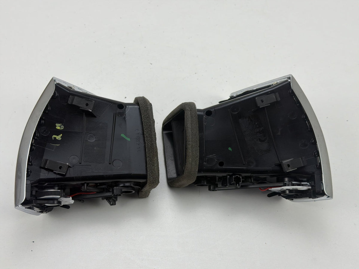 2013-2017 Audi Q5 Front Left & Right Side AC Air Vents Pair 8R1820901 OEM