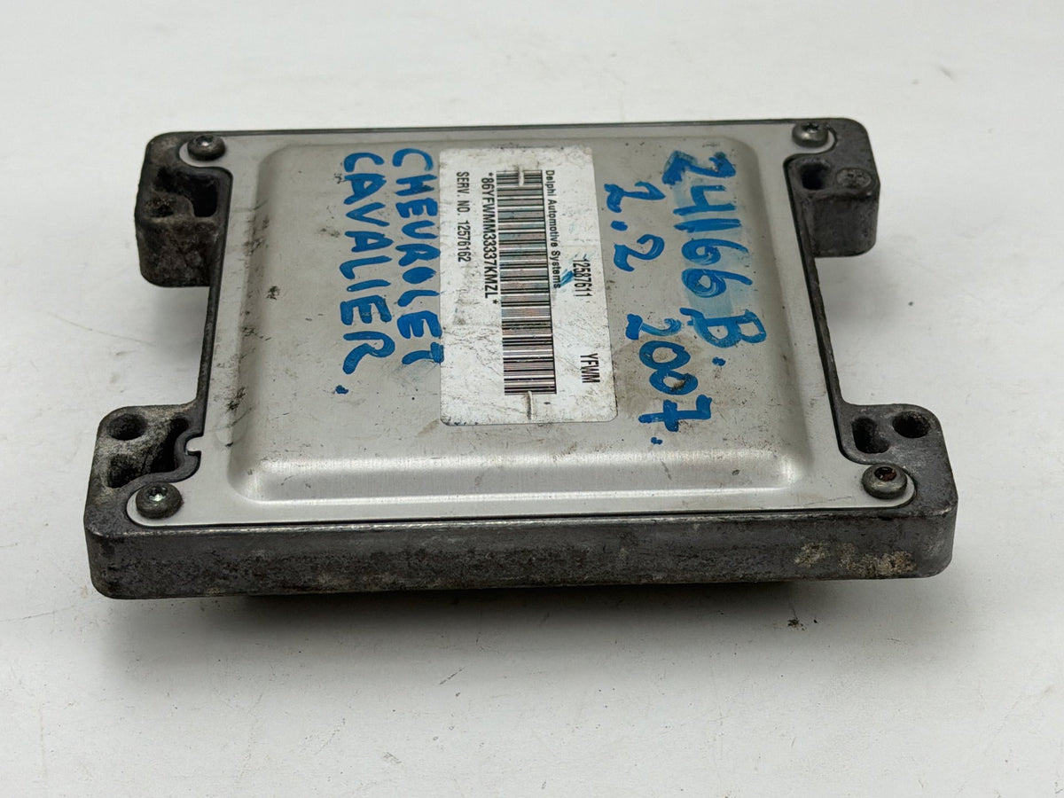2003-2005 Chevrolet Cavalier 2.2L Engine Computer Brain Control Module PCM OEM