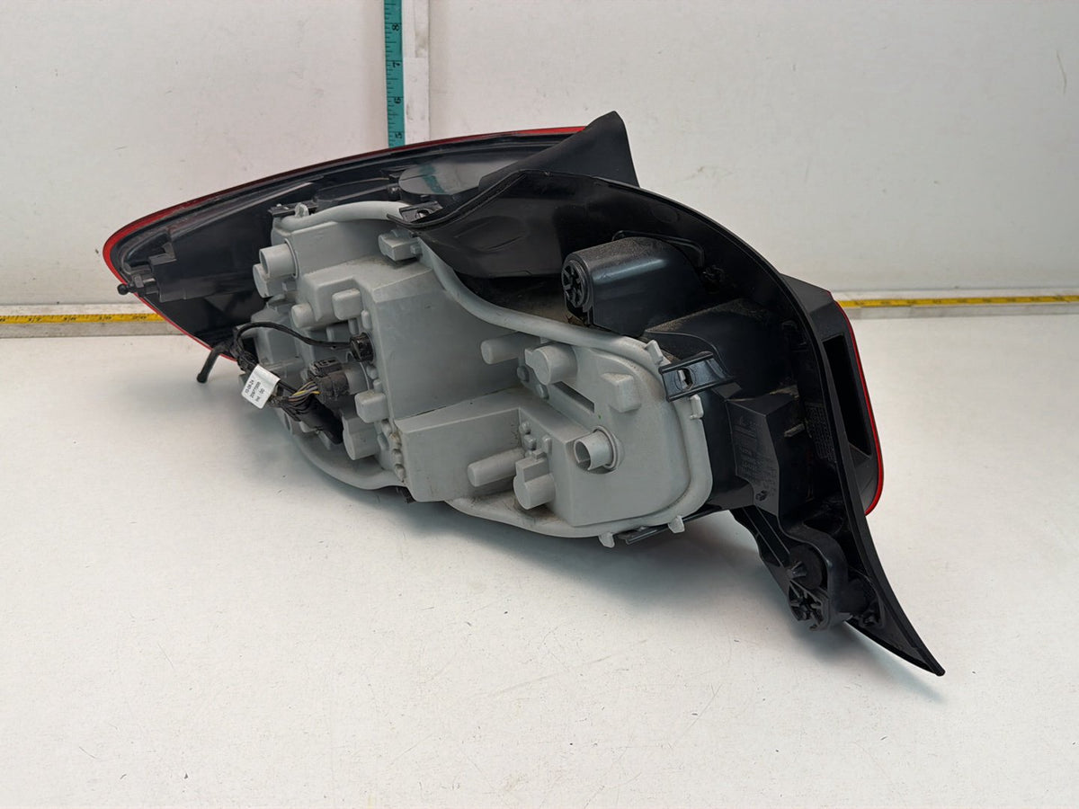 2014-2016 BMW 228i F22 Rear Right Passenger Side Tail Light 7295428 OEM