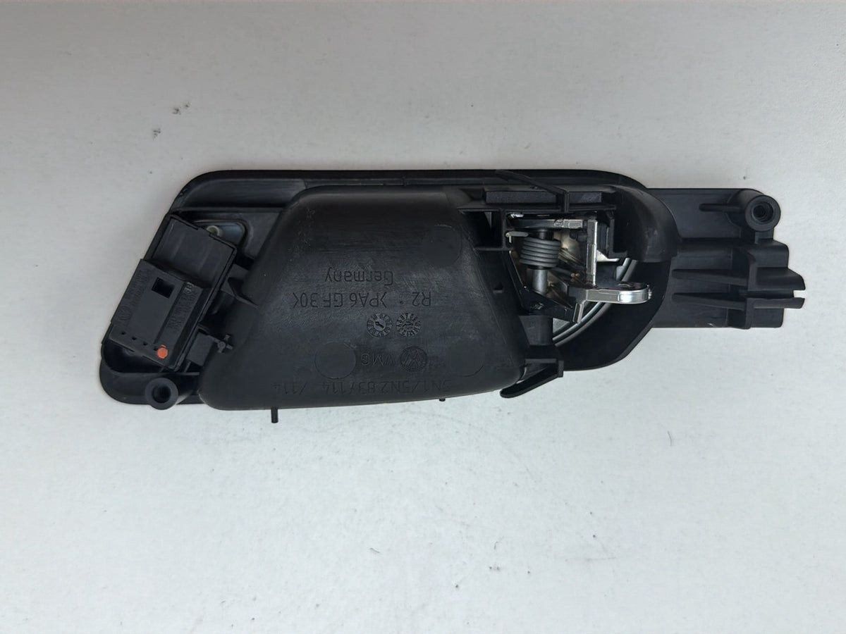2013-2017 Volkswagen Tiguan Right Front Door Interior Handle OEM