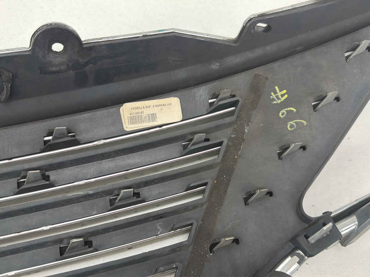 2013-2016 Lincoln MKZ Front Right Passenger Upper Radiator Grille Mesh Trim OEM