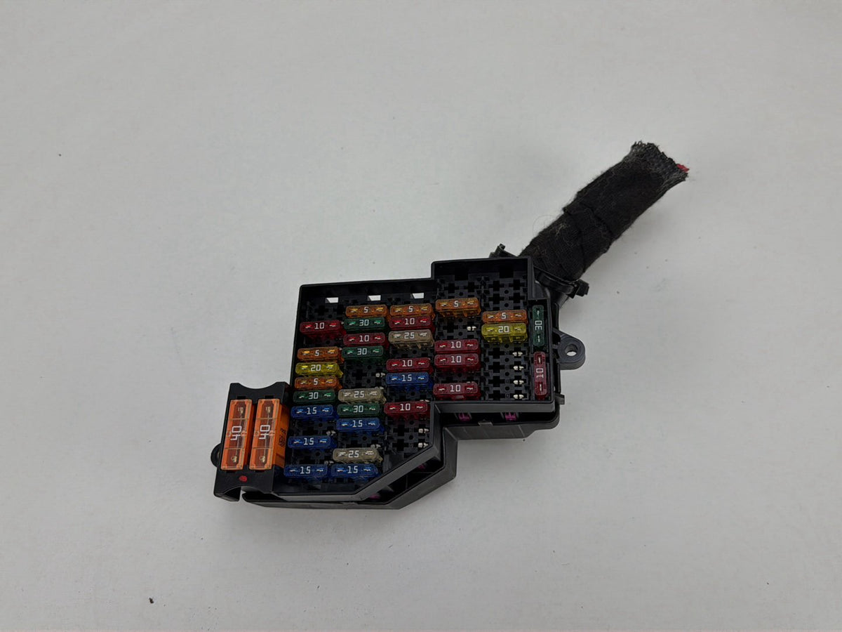 2003-2006 Porsche Cayenne Dashboard Fuse Relay Box 7L0941828A 7L0941824A OEM