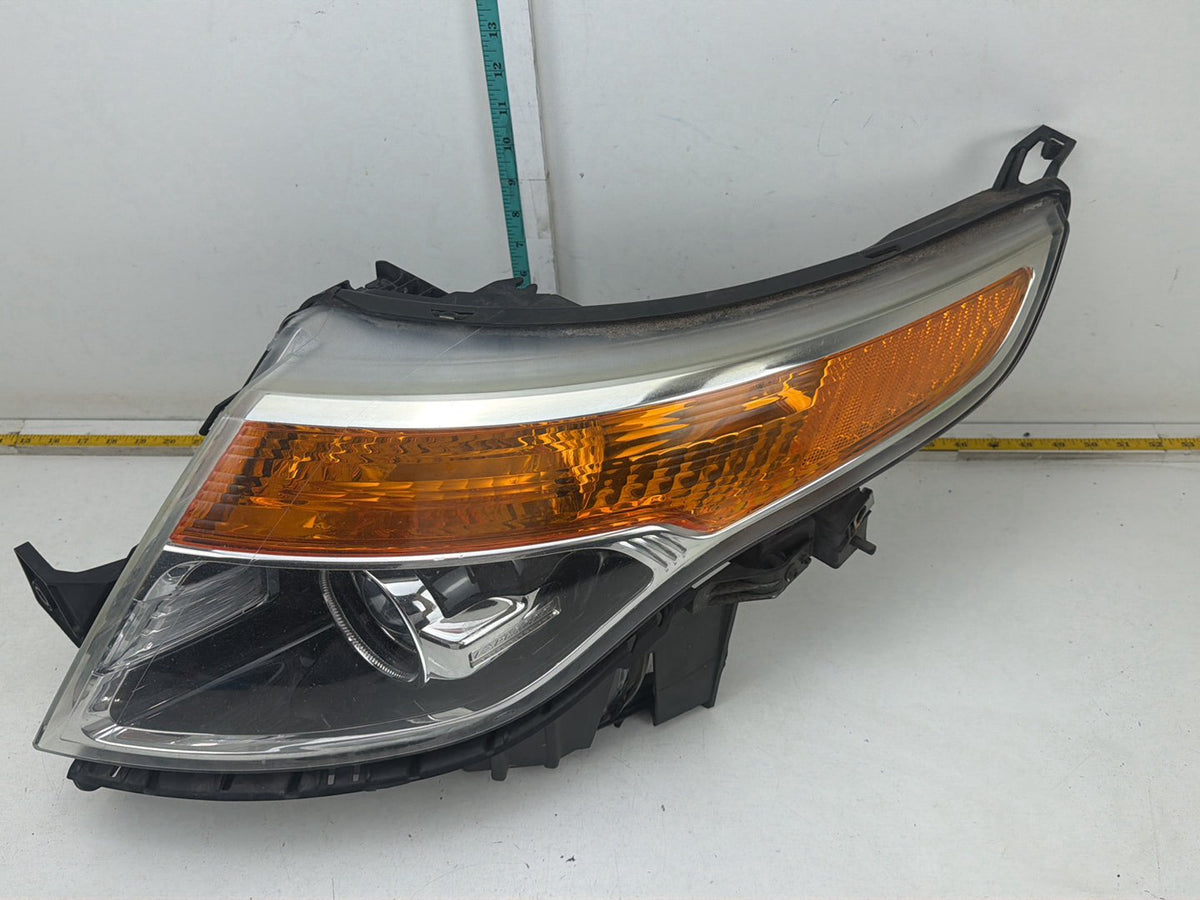 2011-2012 Ford Explorer Front Left Driver Side Halogen Headlight Assembly OEM