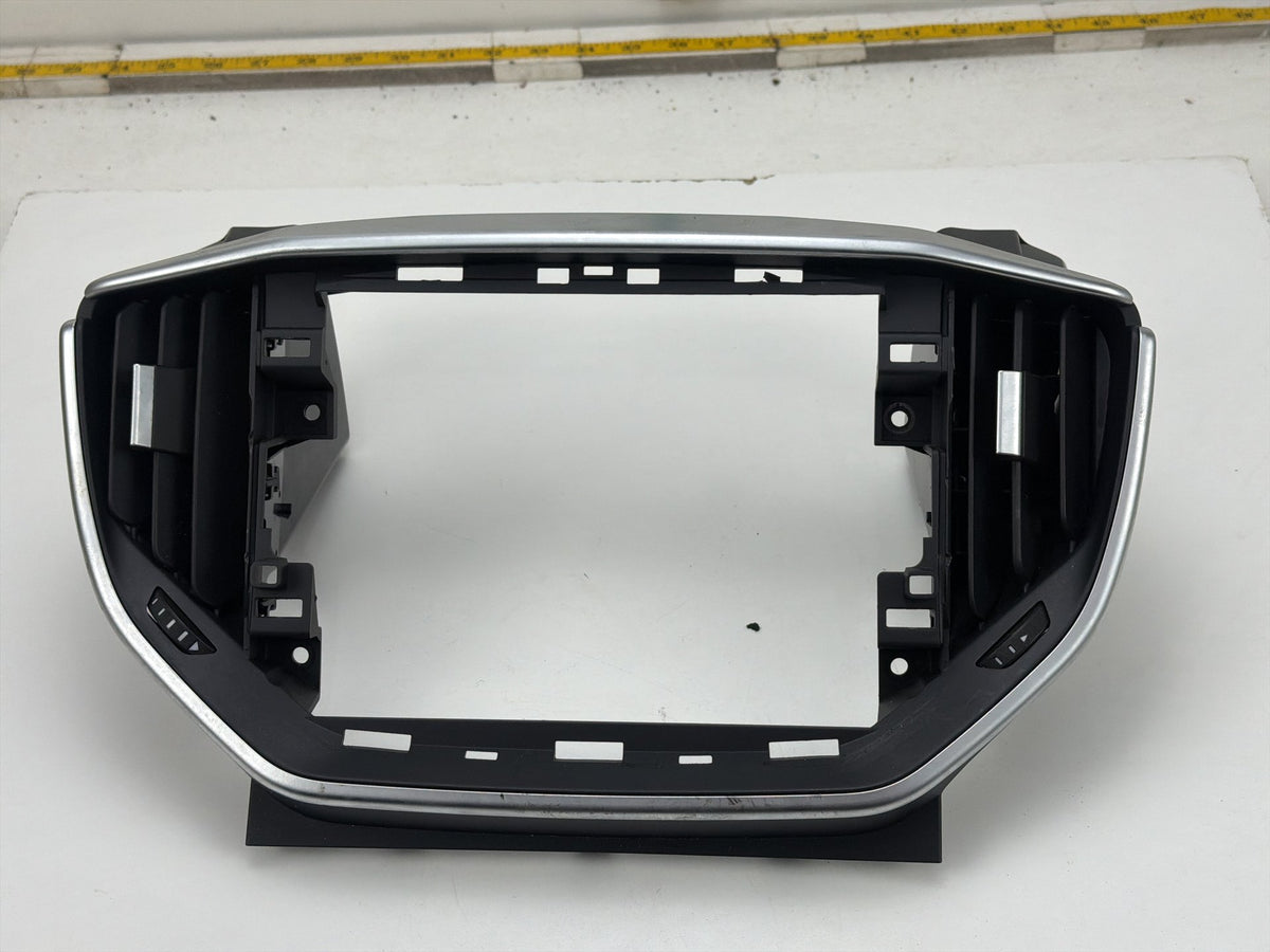 2014-2017 Maserati Ghibli Dashboard Center Screen Radio Trim Bezel 670019060 OEM