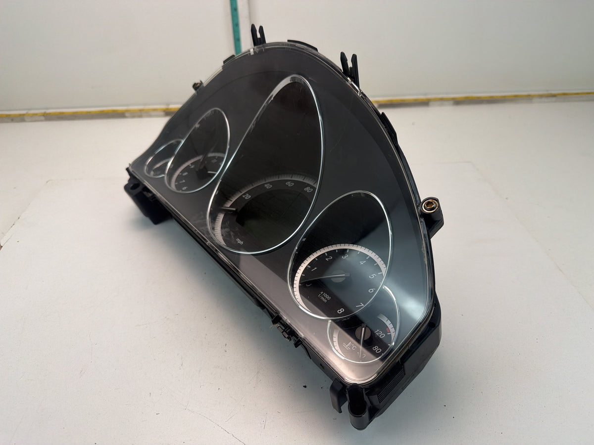 2010-2013 Mercedes-Benz W207 E350-Instrument Cluster Speedometer A2129004209 OEM