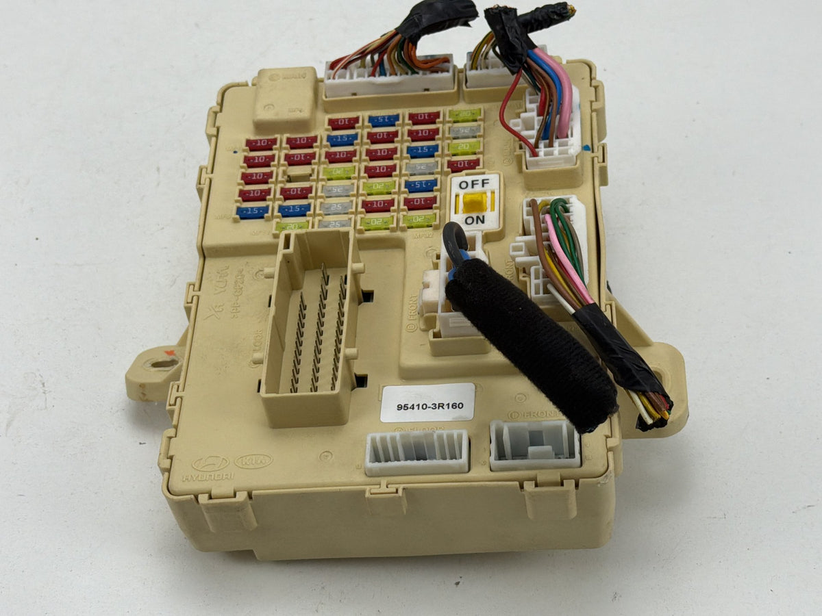 2014-2016 Kia Cadenza Body Control Fuse Relay Box Module 95410-3R160 OEM