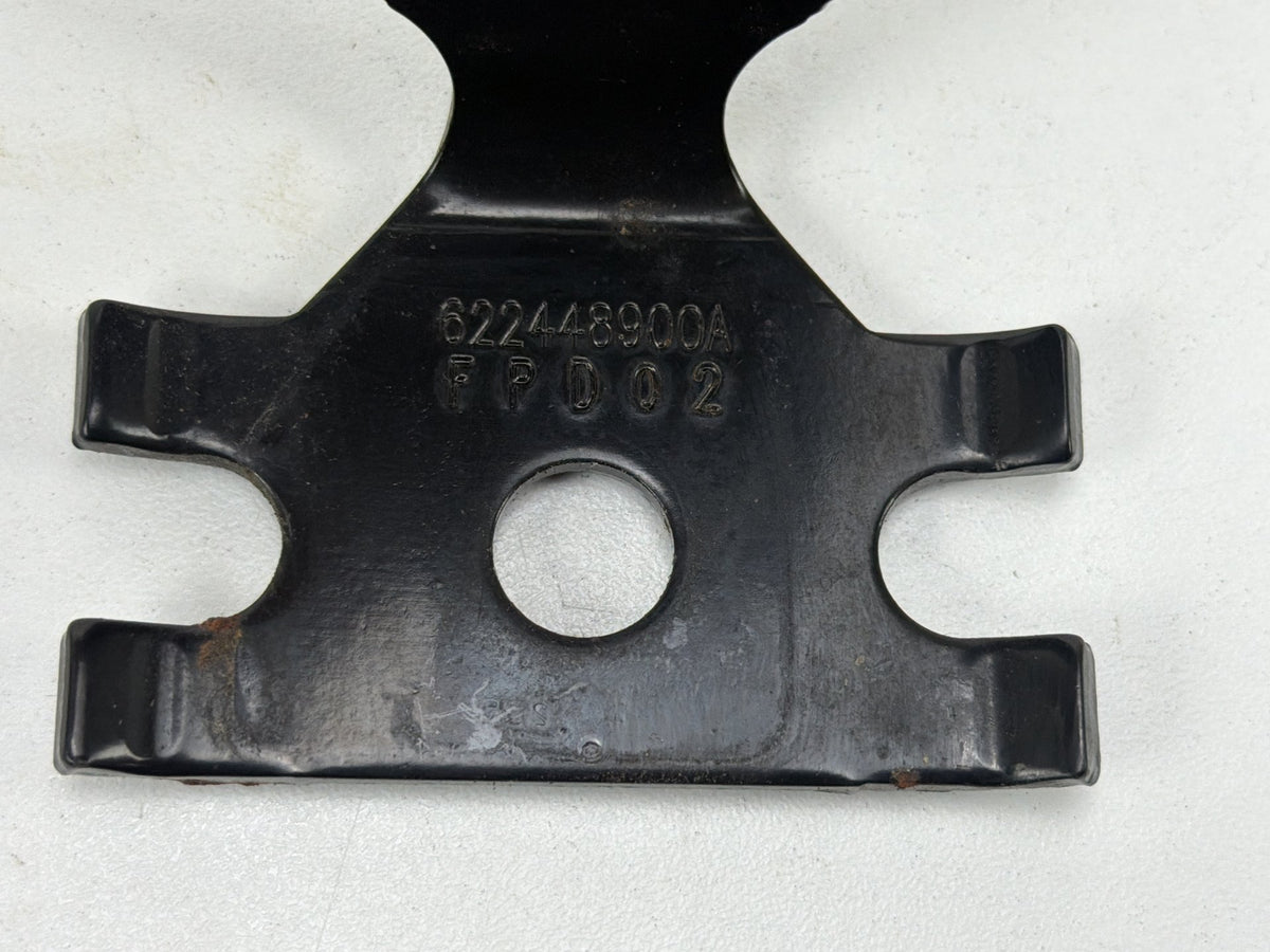 2014-2021 Maserati Quattroporte M156 Rear Center Seat Belt Buckle 6700125140 OEM