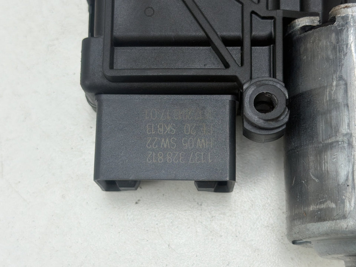 2008-2015 Audi A5 Sunroof Motor Sun Roof Motor 8R0 959 591 A OEM