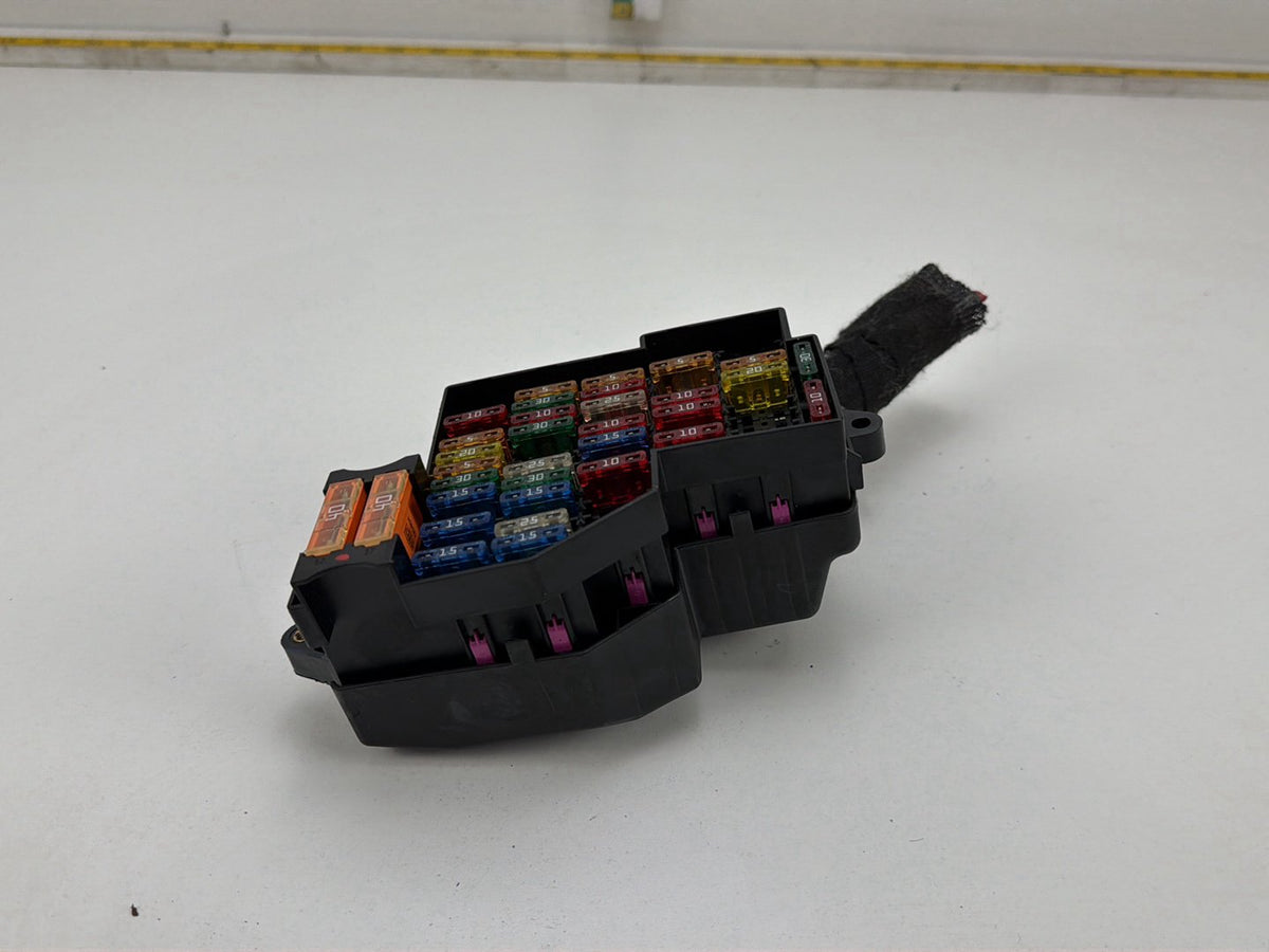 2003-2006 Porsche Cayenne Dashboard Fuse Relay Box 7L0941828A 7L0941824A OEM