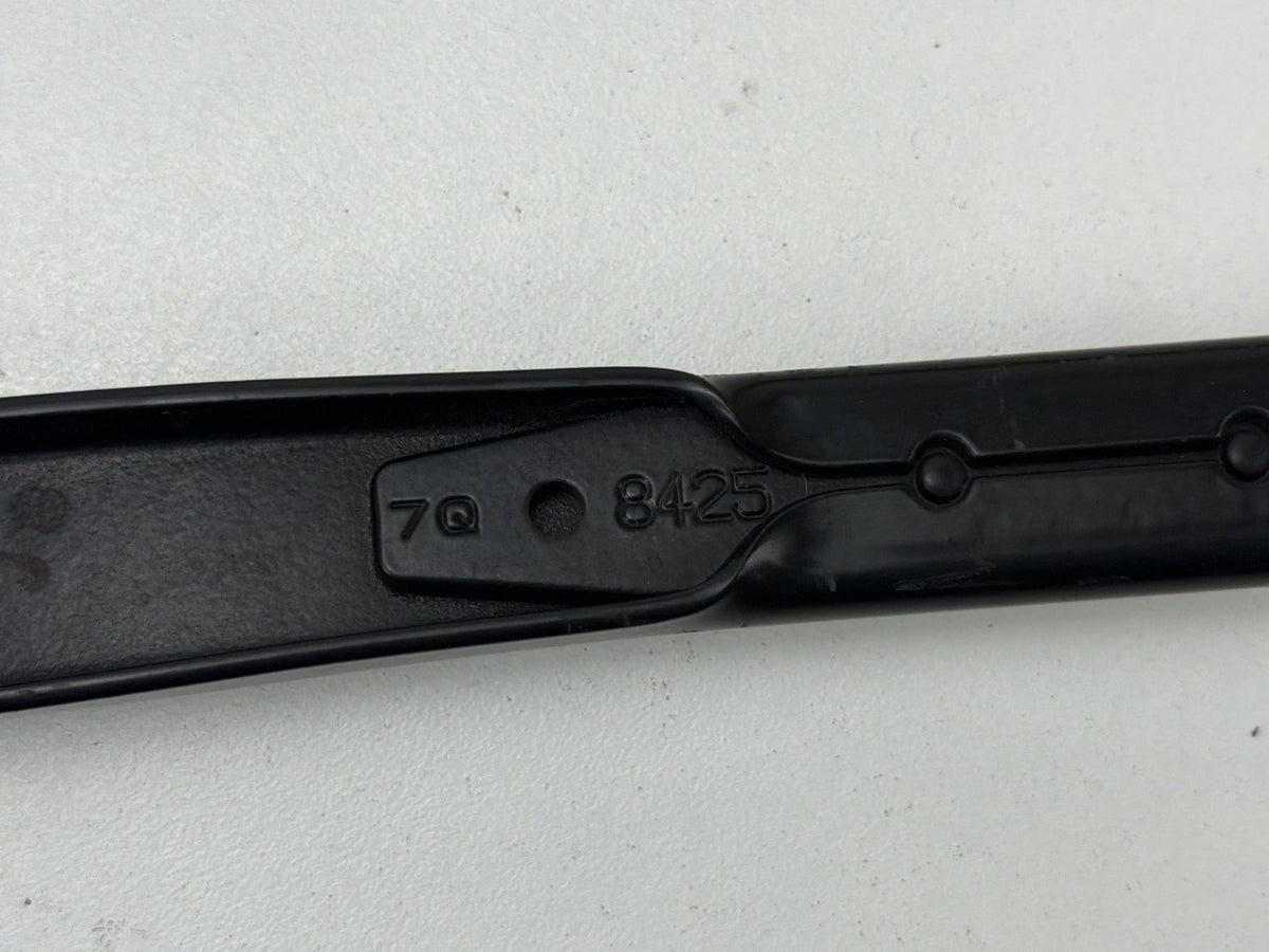 2011-2015 Jeep Grand Cherokee Front Windshield Wiper Arm Pair OEM