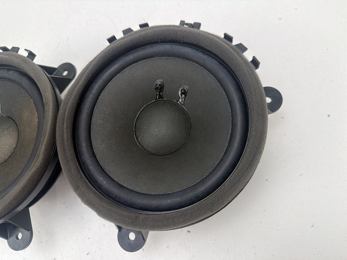 2011-2018 Volvo S60 Front Right/Left Door Lower Audio Speakers 30657445 OEM