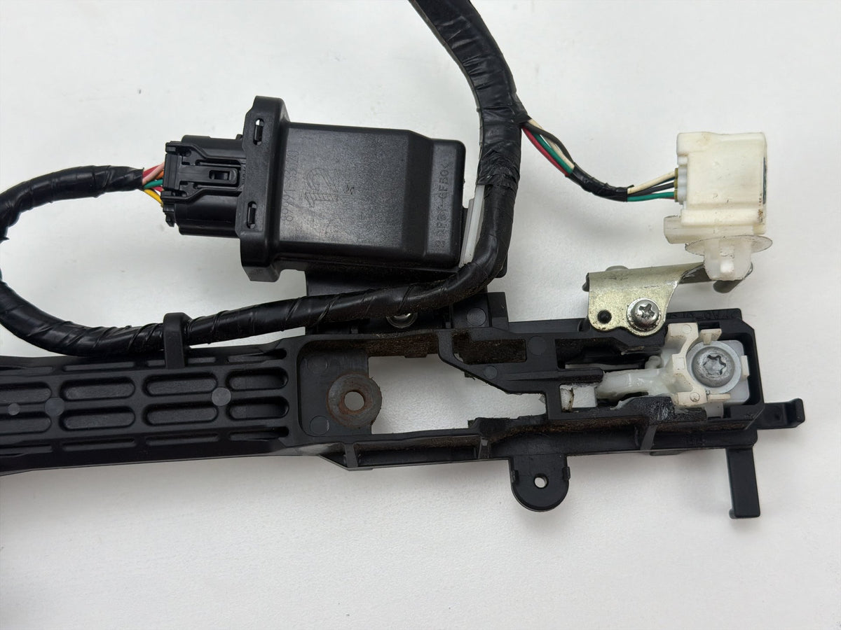 2007-2012 Lexus ES350 V40 - Rear Passanger Outer Door Handle 484110-10720 OEM