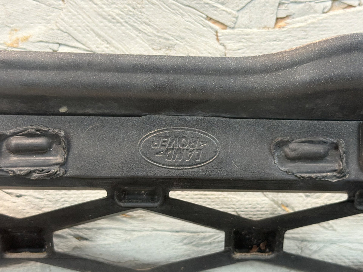 2010-2012 Land Rover Range Rover Front Upper Radiator Grille LR028107 OEM