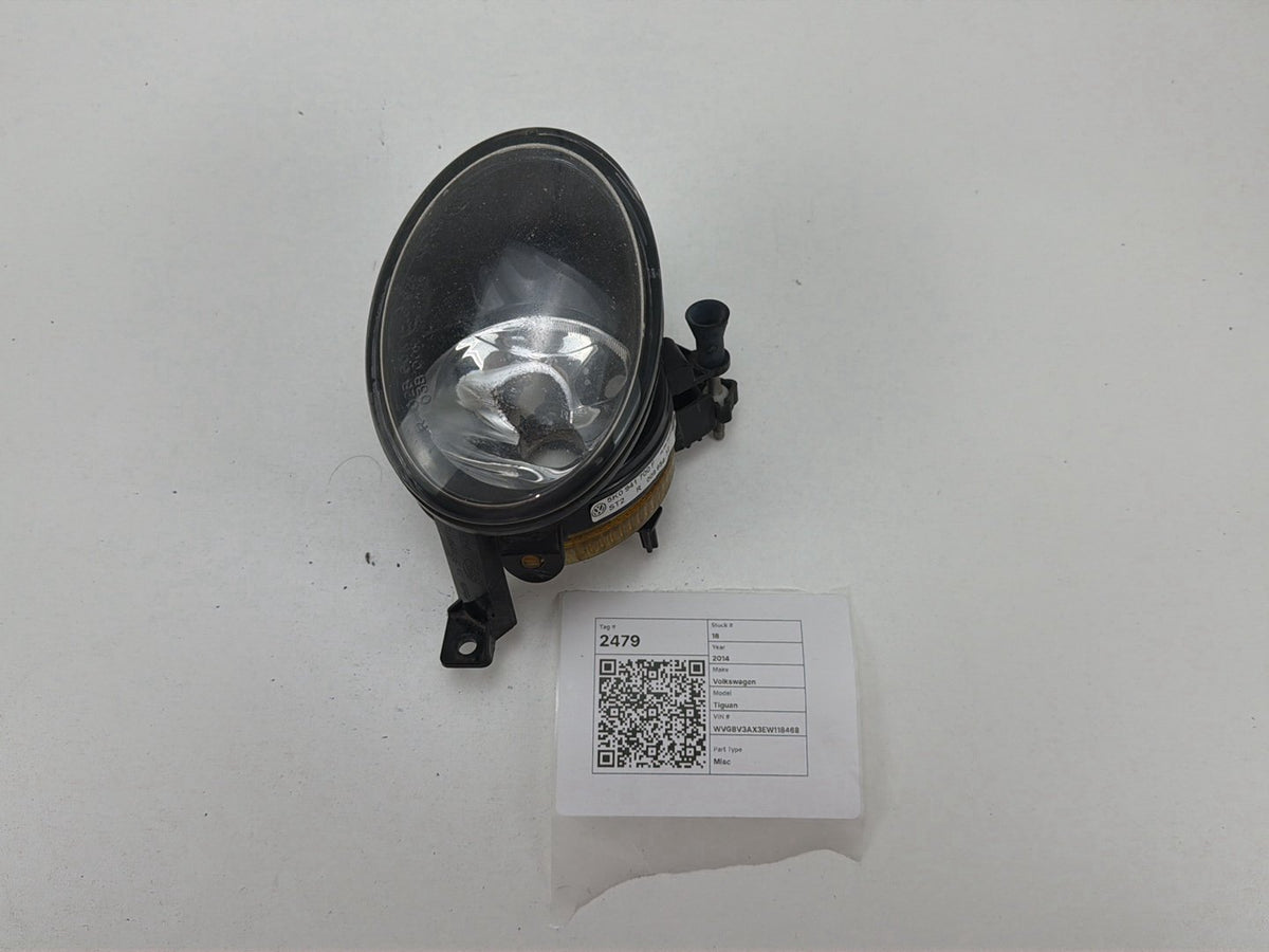 2013-2017 Volkswagen Tiguan Right Fog Light 5K0941700F OEM