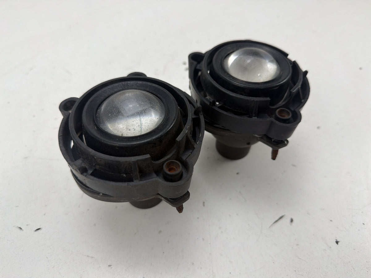 2004-2008 Chevrolet Malibu Front Right/Left Fog Light Driving Lamp OEM