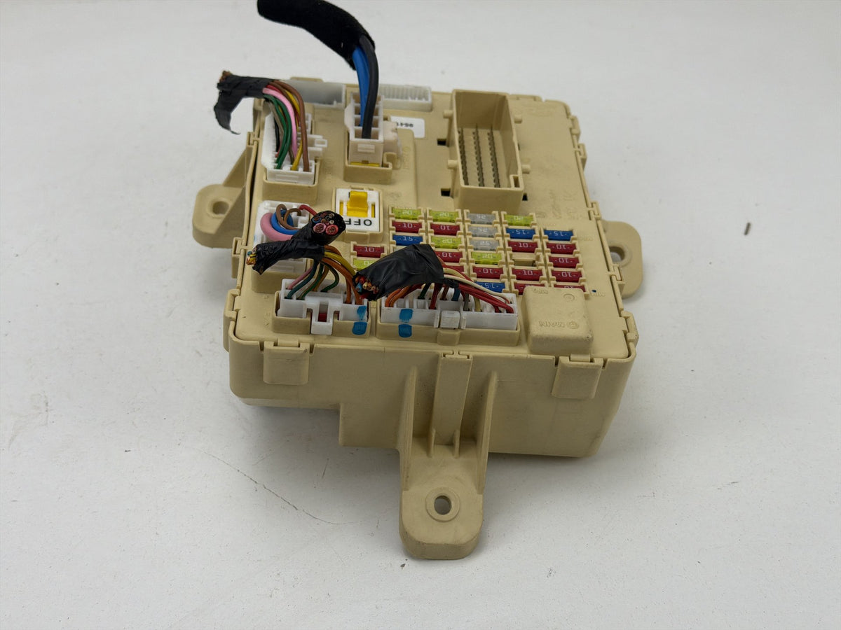 2014-2016 Kia Cadenza Body Control Fuse Relay Box Module 95410-3R160 OEM