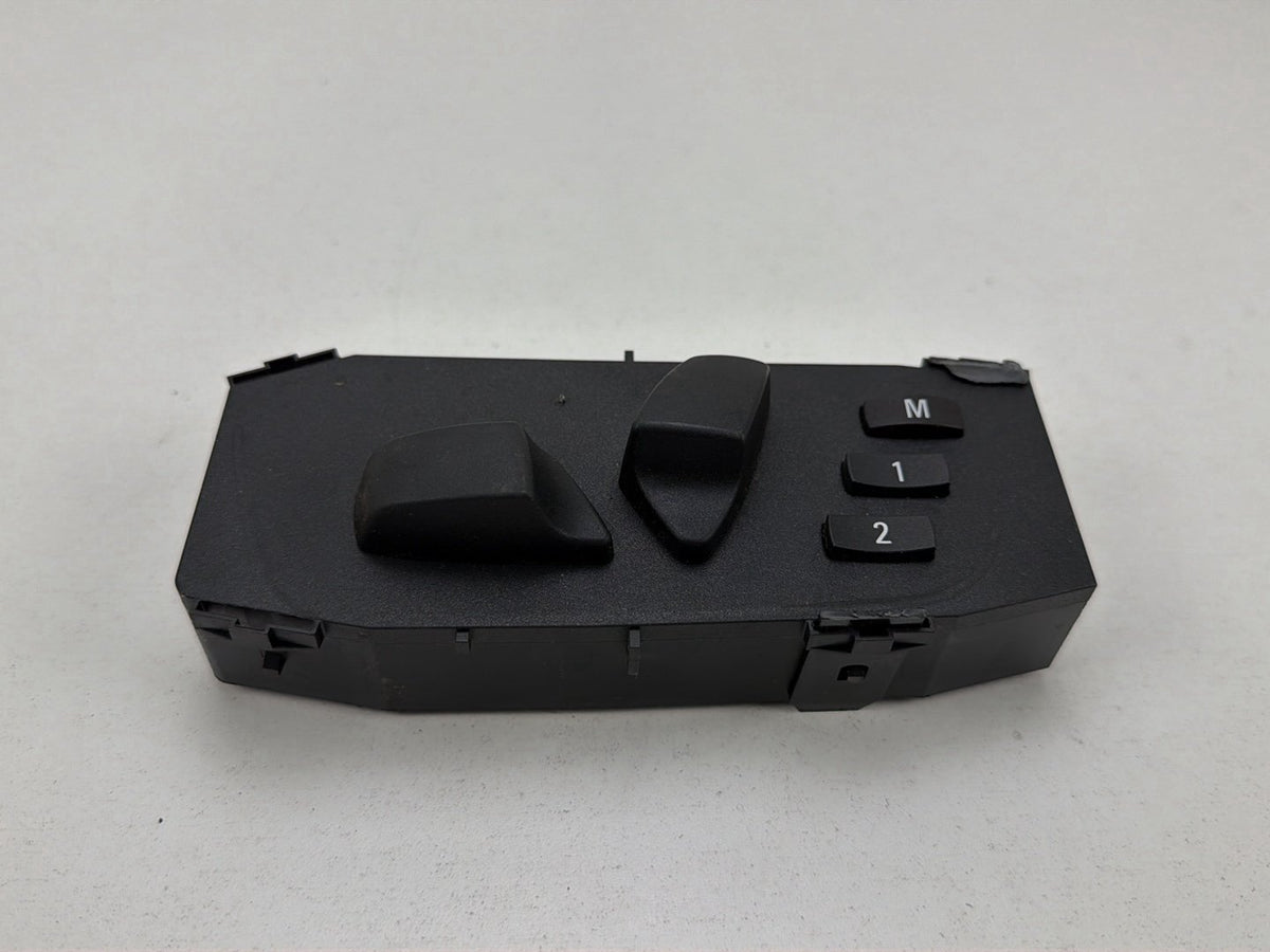 2014 BMW X1 E84 SUV Seat Belt Control Module 9275069-02 OEM