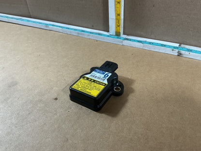 2010-2015 Toyota Prius Yaw Rate Sensor Control Module 89183-48030 OEM