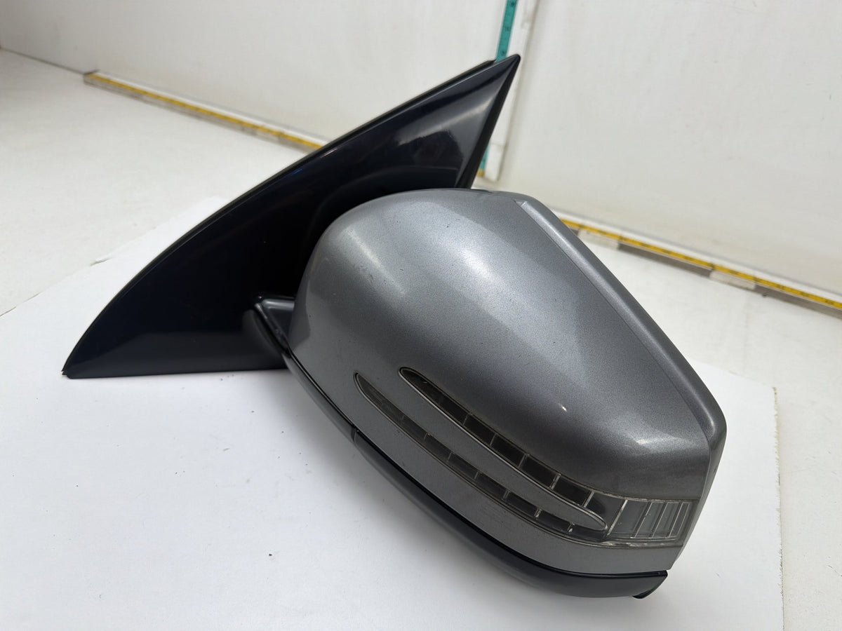 2011-2013 Mercedes-Benz R350 Front Left Driver Side Door Mirror 1668100164 OEM