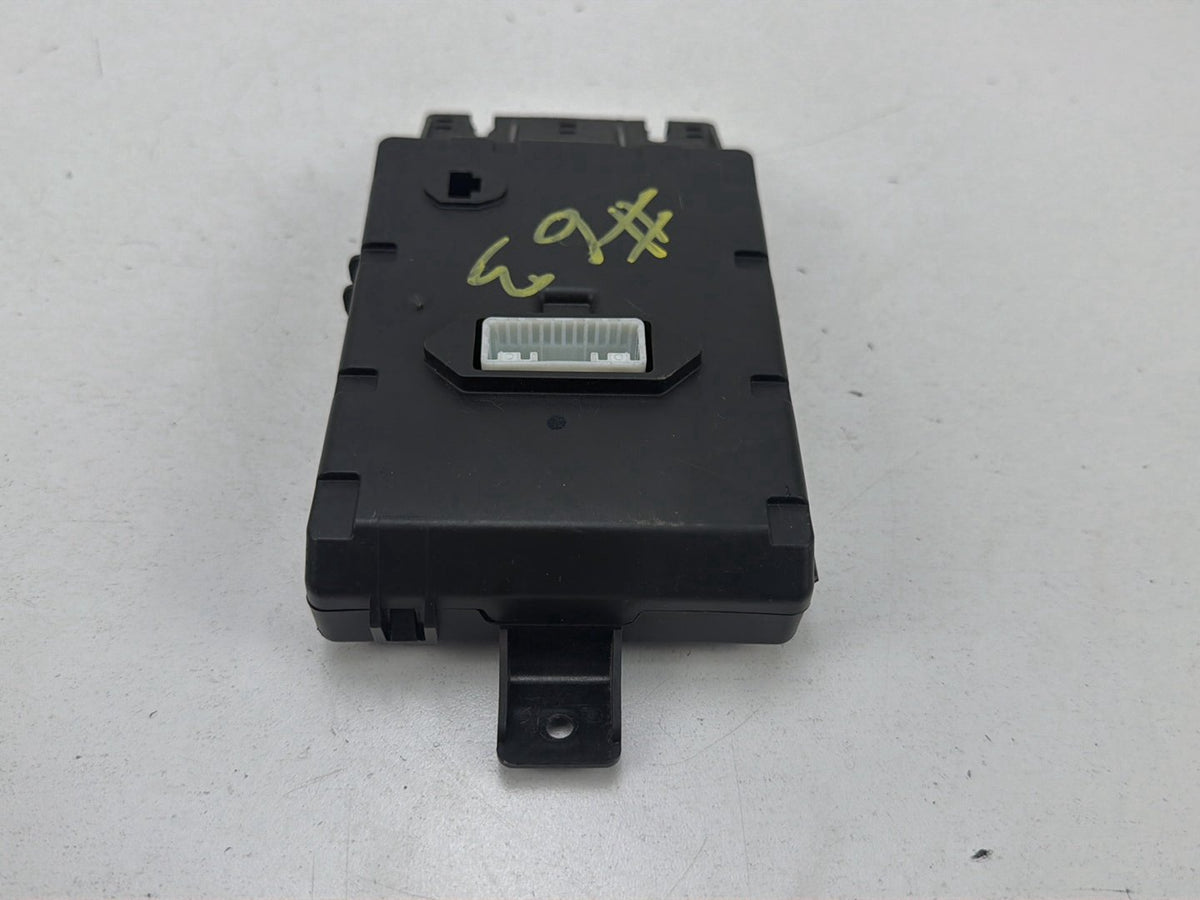 2016-2020 Dodge Charger Air Conditioning Heater Control Module 68297707AA OEM