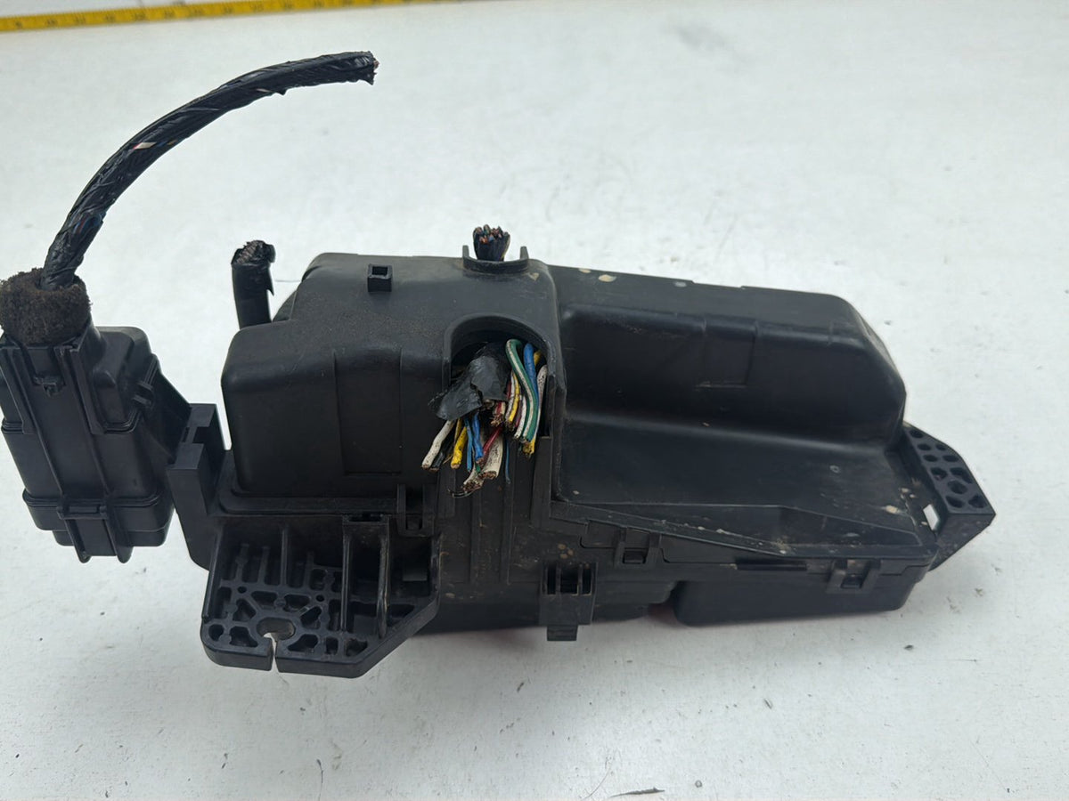 2004-2006 Acura TL Engine Compartment Fuse Box Relay Module Block OEM