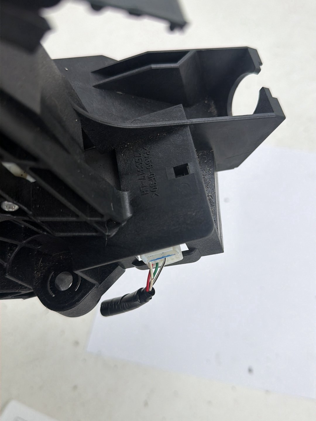 2007-2009 Lexus ES350 Automatic Transmission Floor Shifter Lever Select OEM