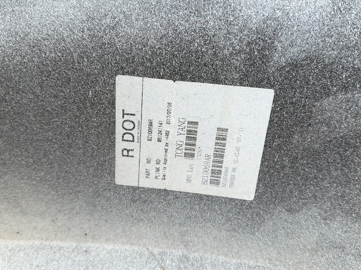 2007-2012 Mercedes-Benz GL450 GL-Class X164 Right Front Fender OEM