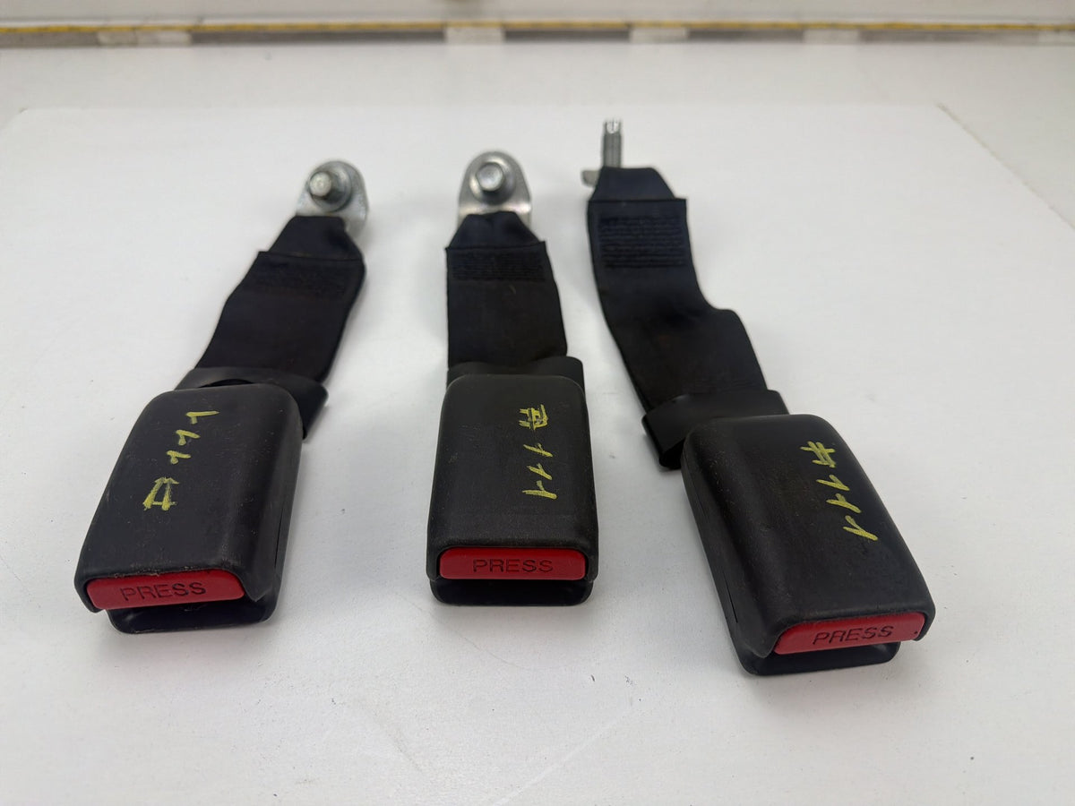 2013-2019 Nissan Sentra Rear Seat Belt Buckle Set Black OEM